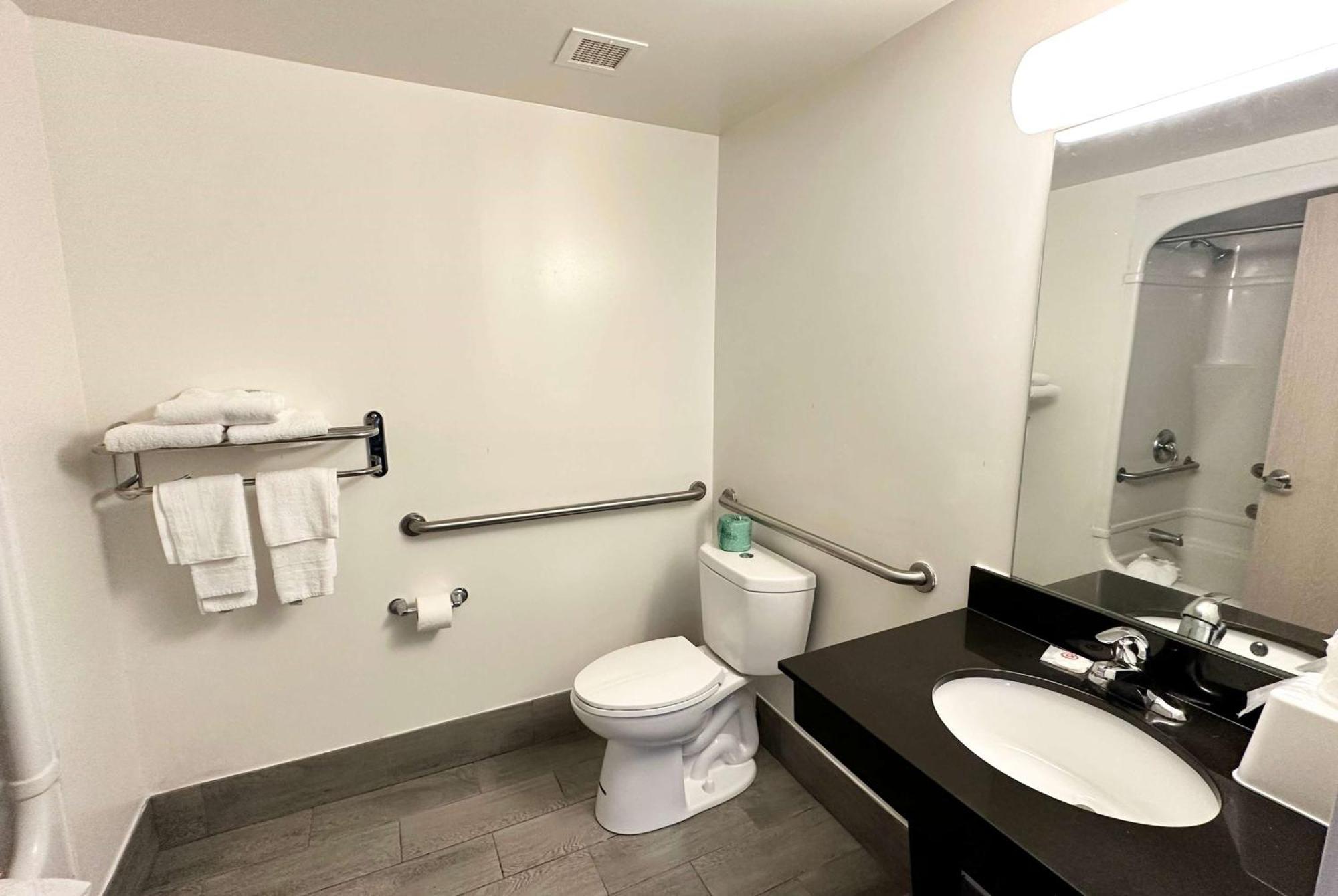 ホテル Ramada By Wyndham Lithia Springs Atlanta エクステリア 写真
