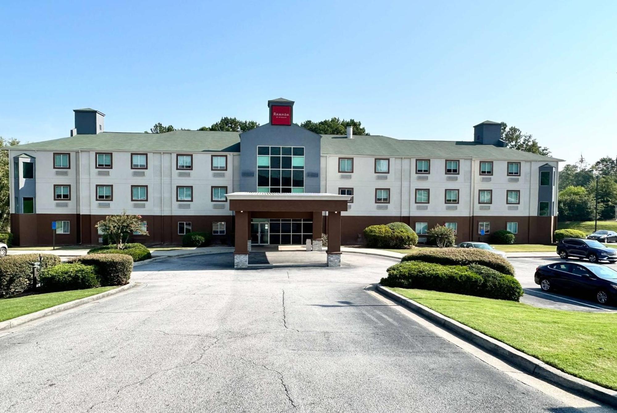 ホテル Ramada By Wyndham Lithia Springs Atlanta エクステリア 写真
