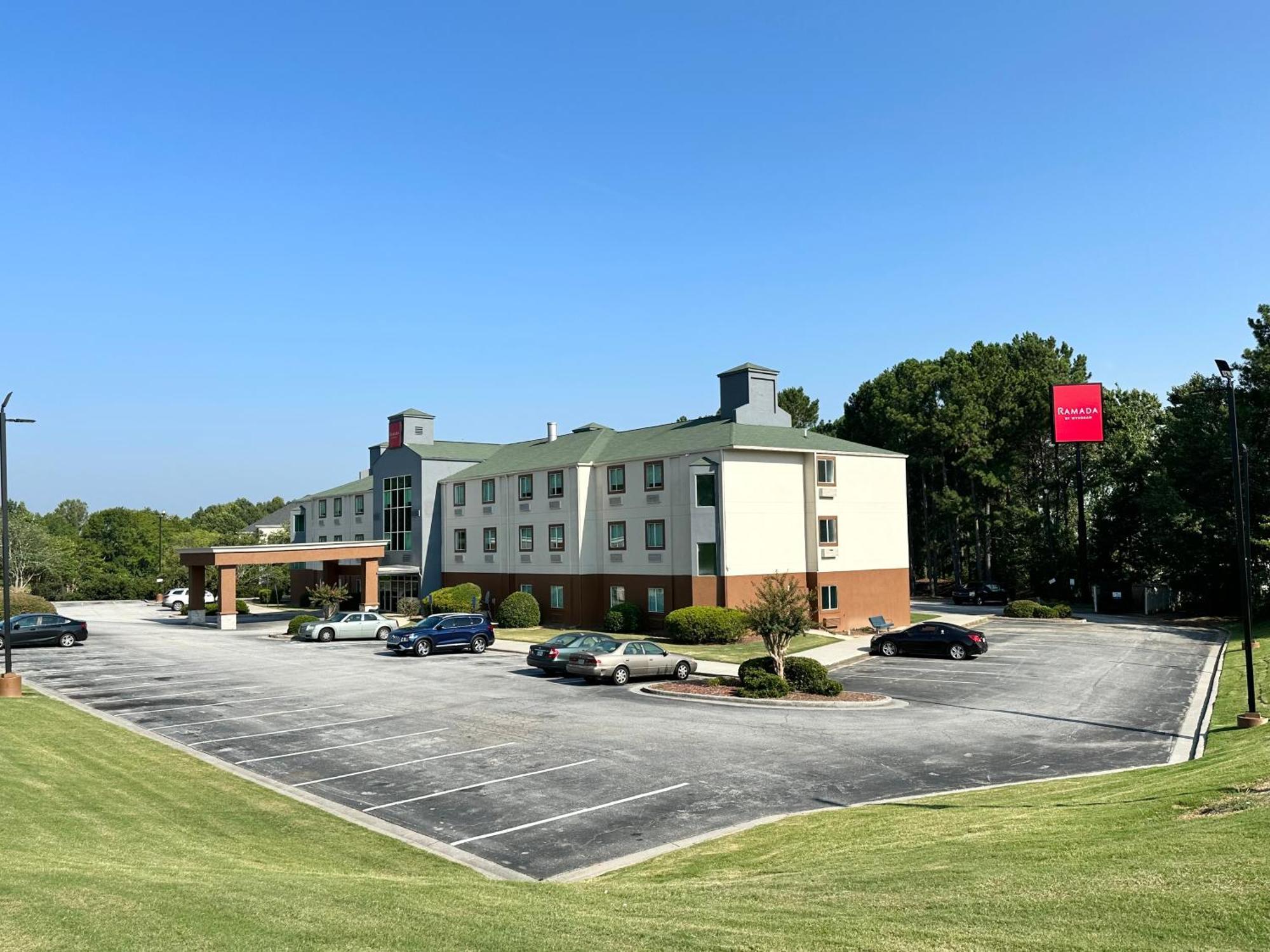 ホテル Ramada By Wyndham Lithia Springs Atlanta エクステリア 写真